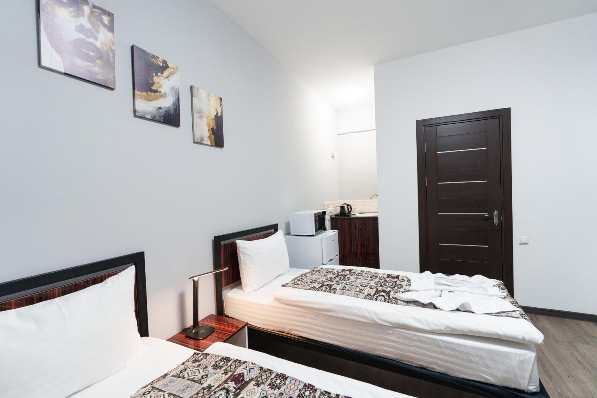 Gh Family Hotel Erivan Dış mekan fotoğraf