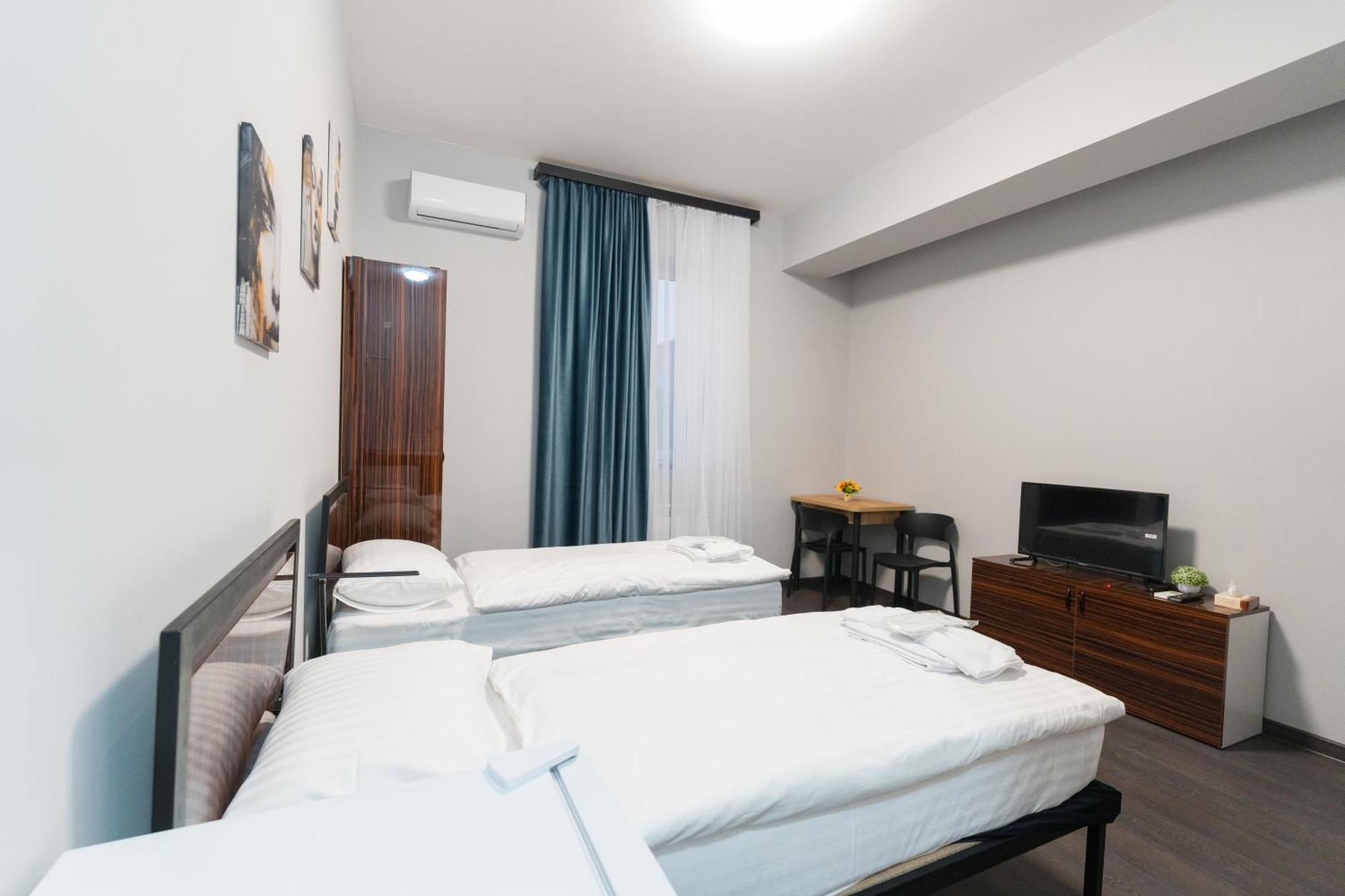 Gh Family Hotel Erivan Dış mekan fotoğraf